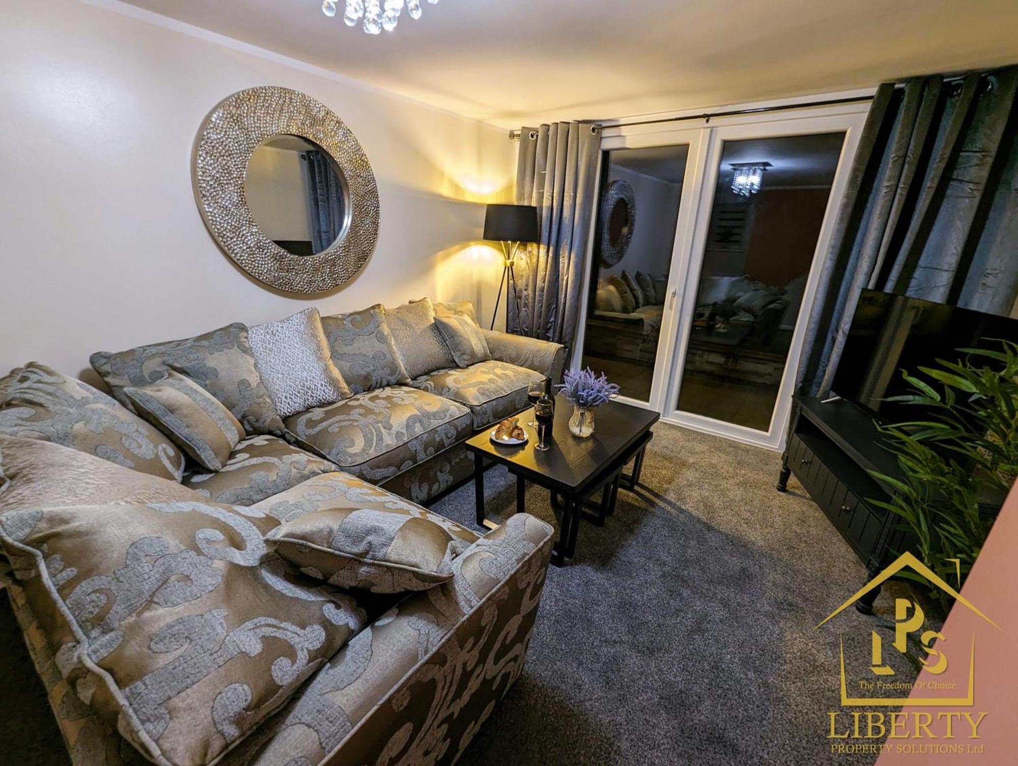 6 Guests * 4 Bedroom * Free Wi-Fi *Huntingdon Exterior photo