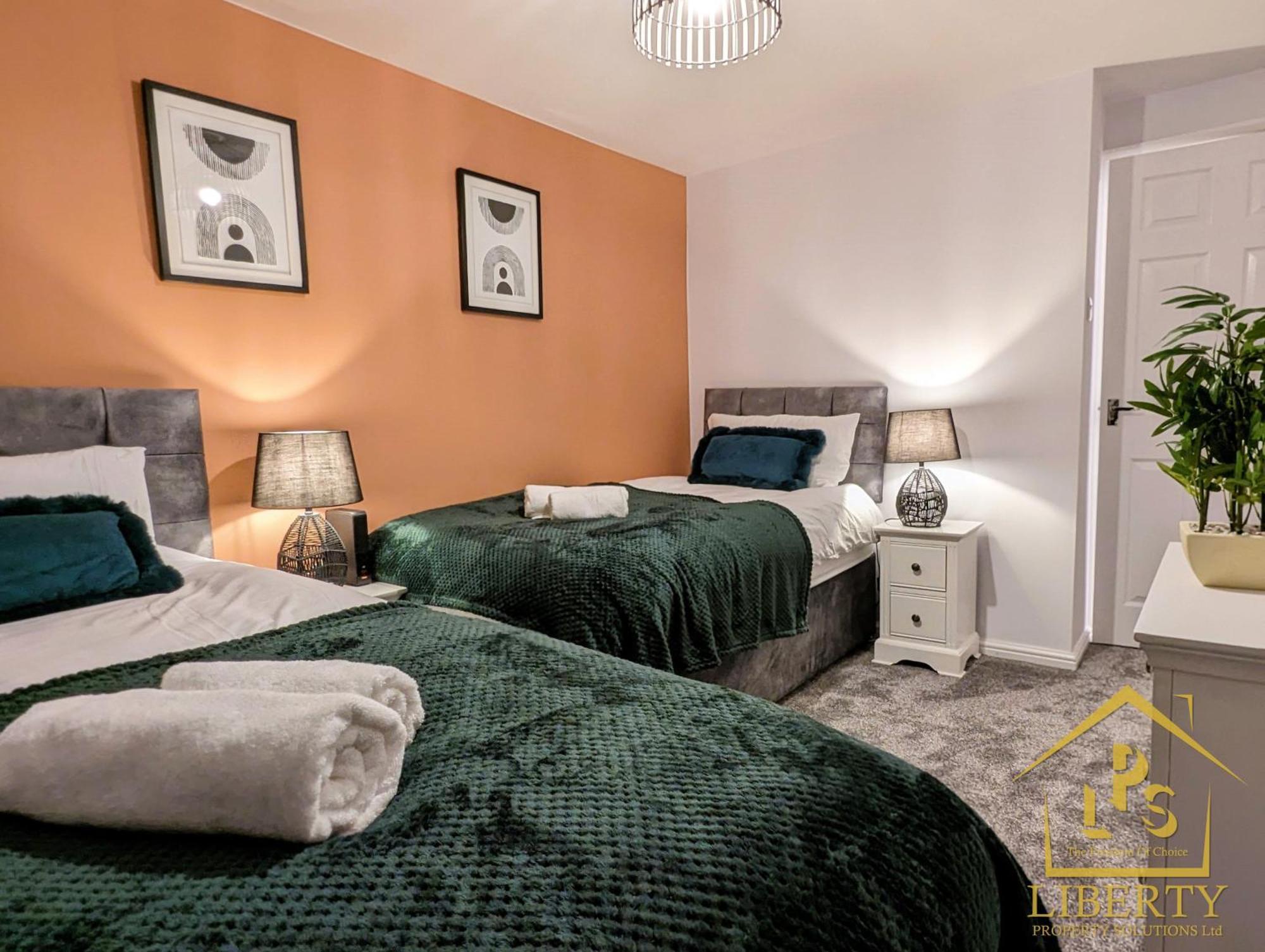 6 Guests * 4 Bedroom * Free Wi-Fi *Huntingdon Exterior photo